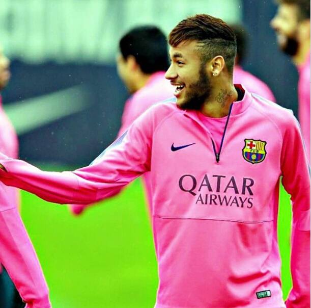 助露出与公 助露出与公